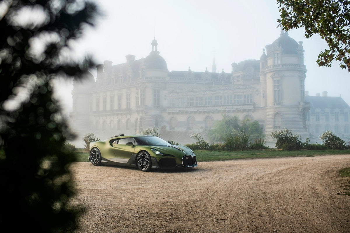 Green Bugatti Brouillard at Chantilly Arts & Elegance 2026