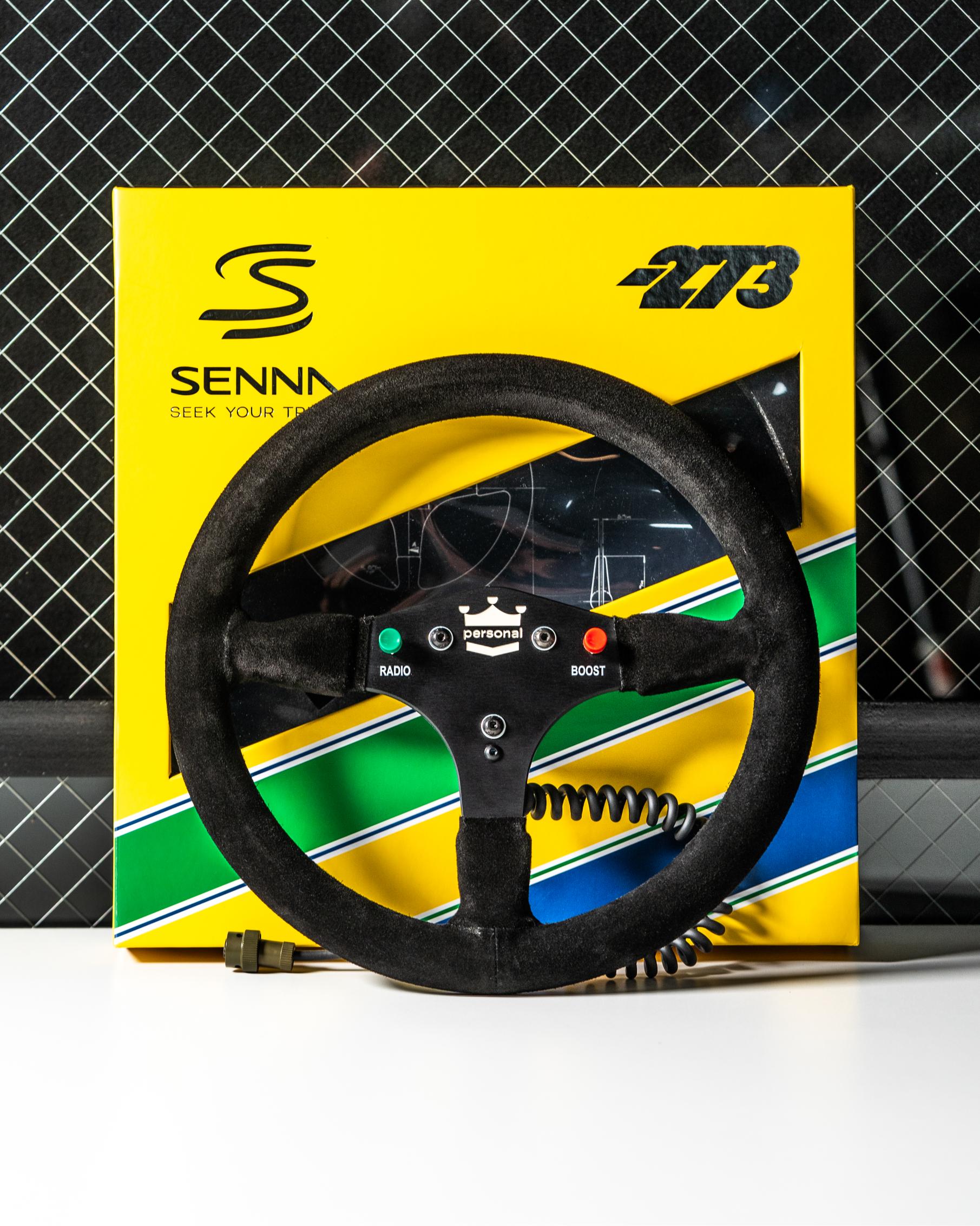 r10.senna ページ McLaren MP4/4 1988 Steering Wheel by Nardi