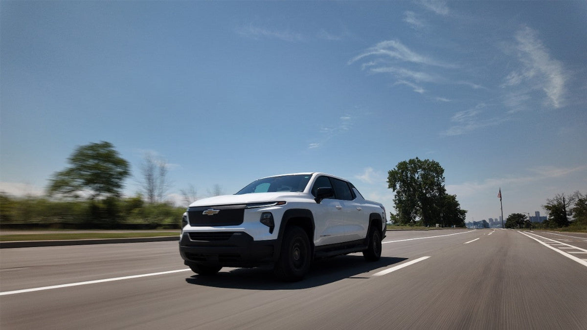 GM’S 2026 SILVERADO EV SETS UNPRECEDENTED WORLD RECORD WITH 1,059-MILE RANGE