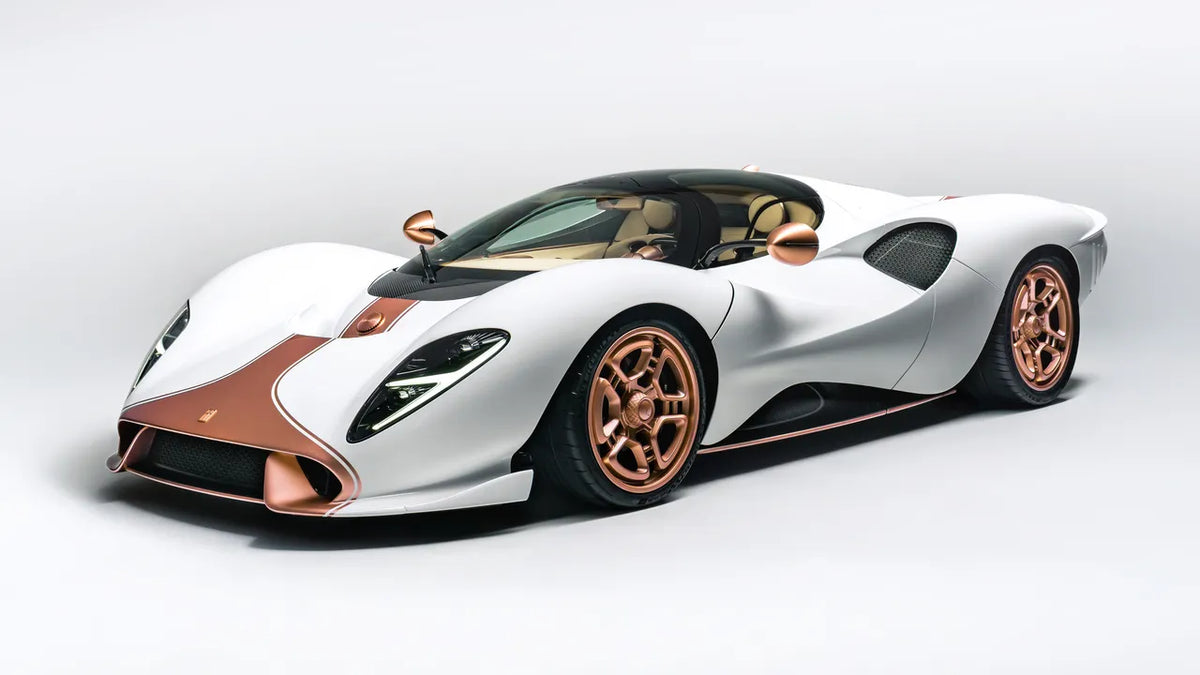 DE TOMASO P72 – A HANDCRAFTED MASTERPIECE FOR THE MODERN ROAD