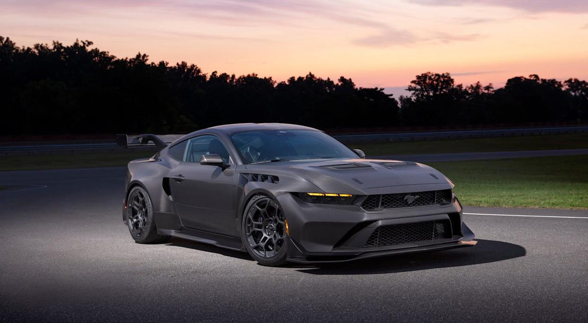 FORD MUSTANG GTD LIQUID CARBON IS A SUPERCAR IN DISGUISE WITH RAW CARBON FIBER APPEAL