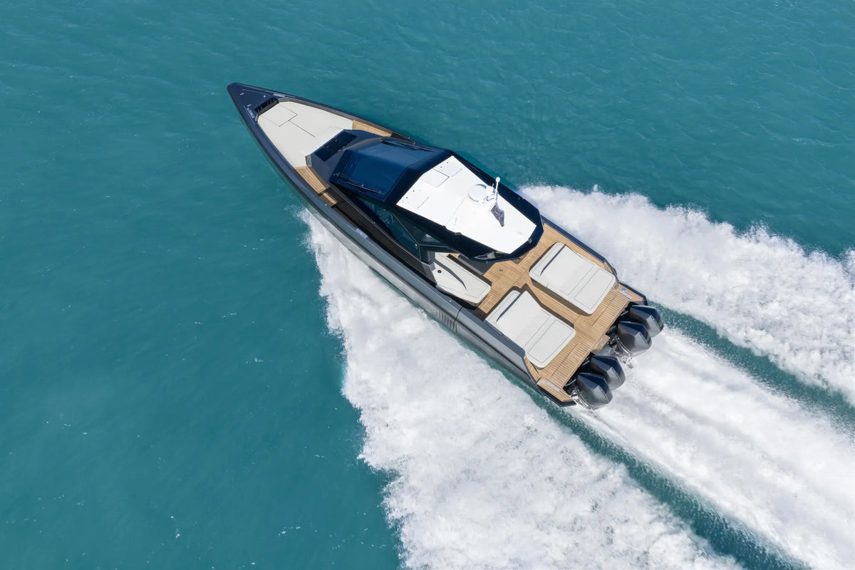WALLYPOWER50X IS A WEEKEND CRUISER WITH SUPERYACHT ATTITUDE