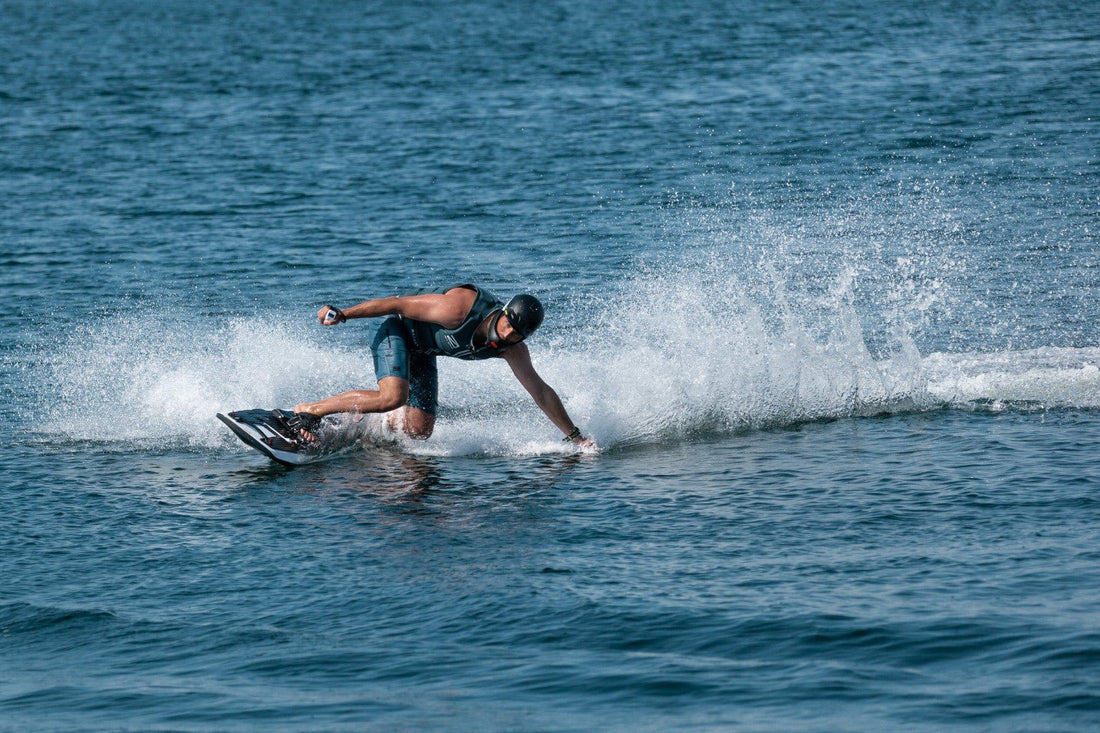 Awake RÄVIK - Neat, clean and silent e-surfboard - TheArsenale