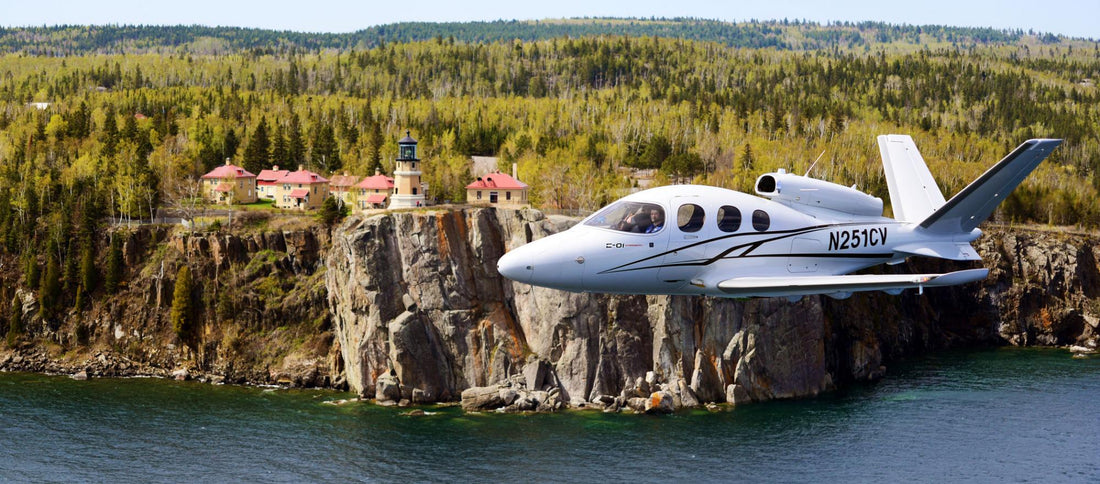 Cirrus CF50 Vision Jet Makes Cabin-Class Flights Easy - TheArsenale