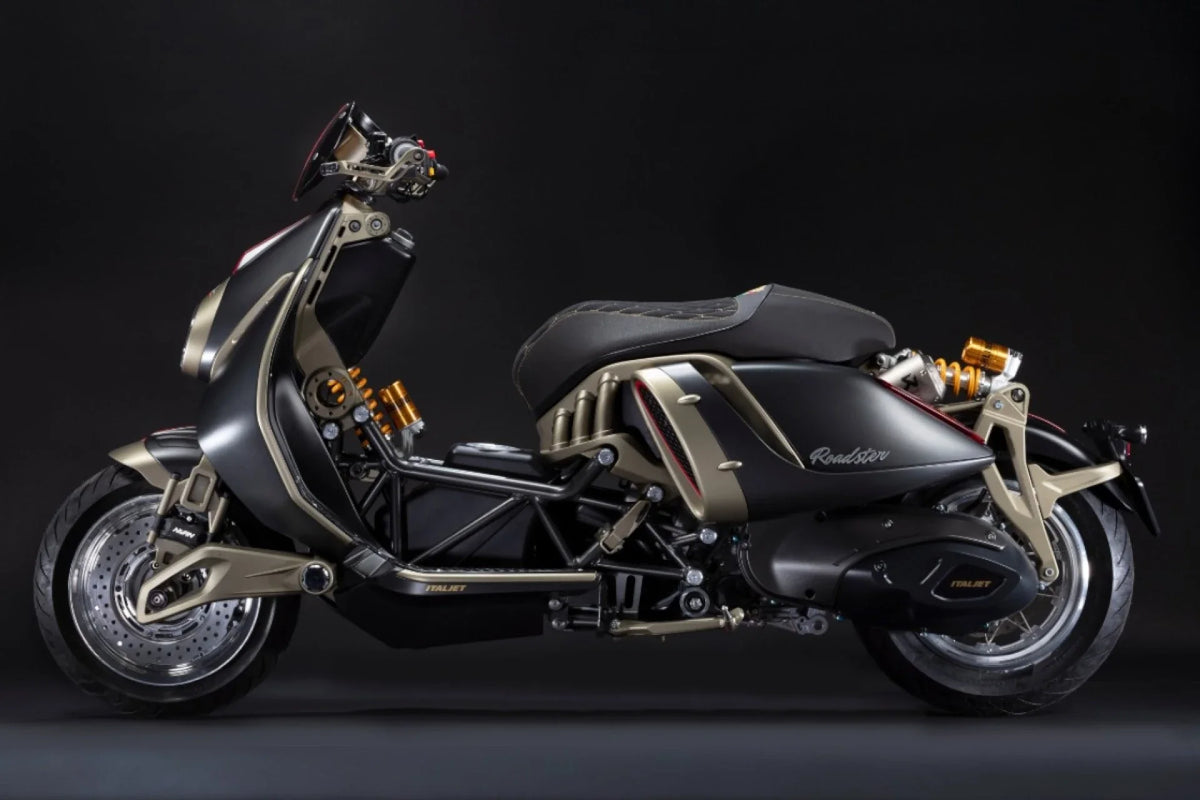 THE ROADSTER 400 BY ITALJET IS A STYLISH URBAN RIDER WITH ATTITUDE