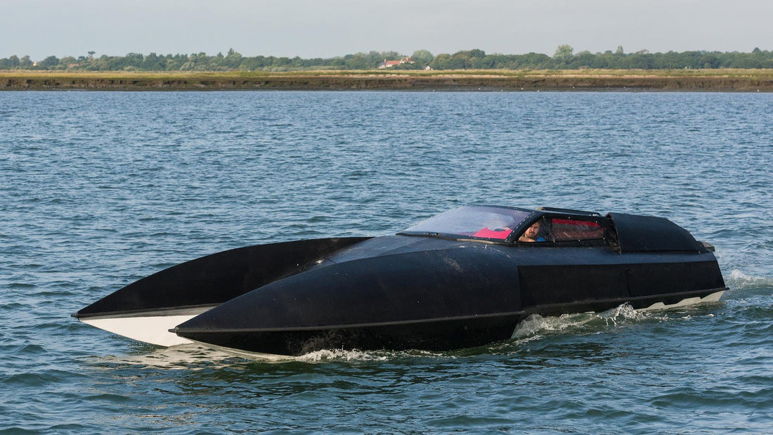 The Alpha-Centauri Hydroplane is a Fighter Jet on Water - TheArsenale