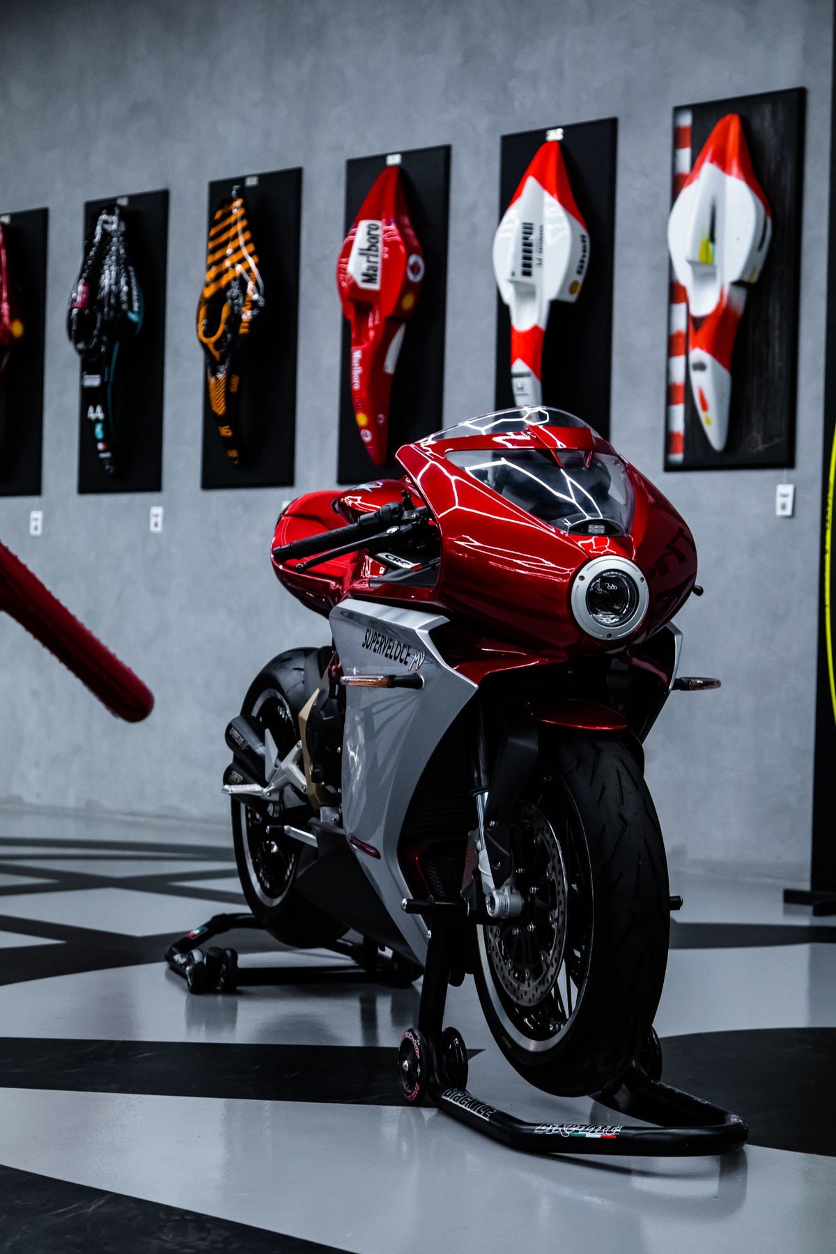 MV AGUSTA SUPERVELOCE 800 ORO