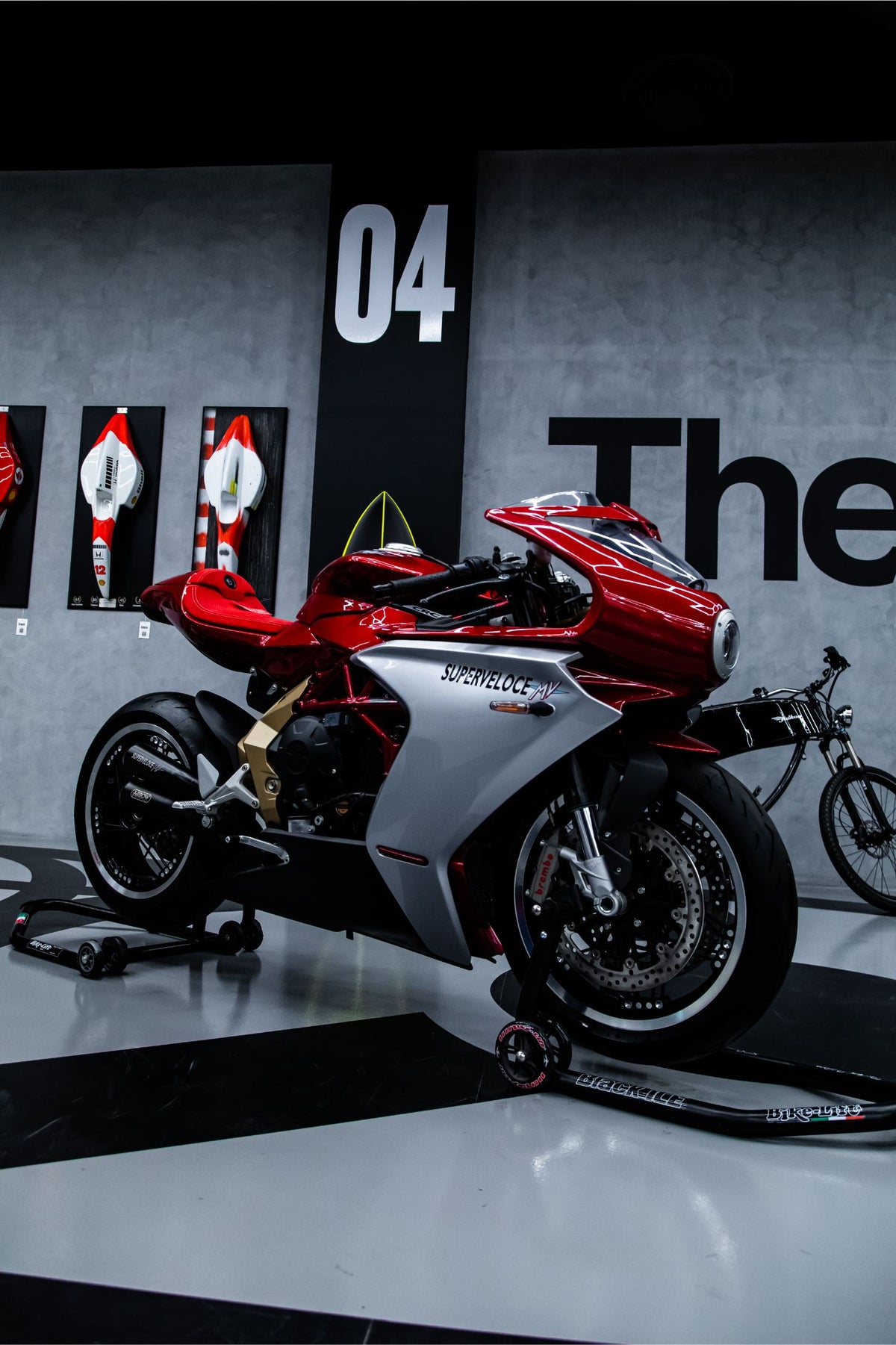 MV AGUSTA SUPERVELOCE 800 ORO