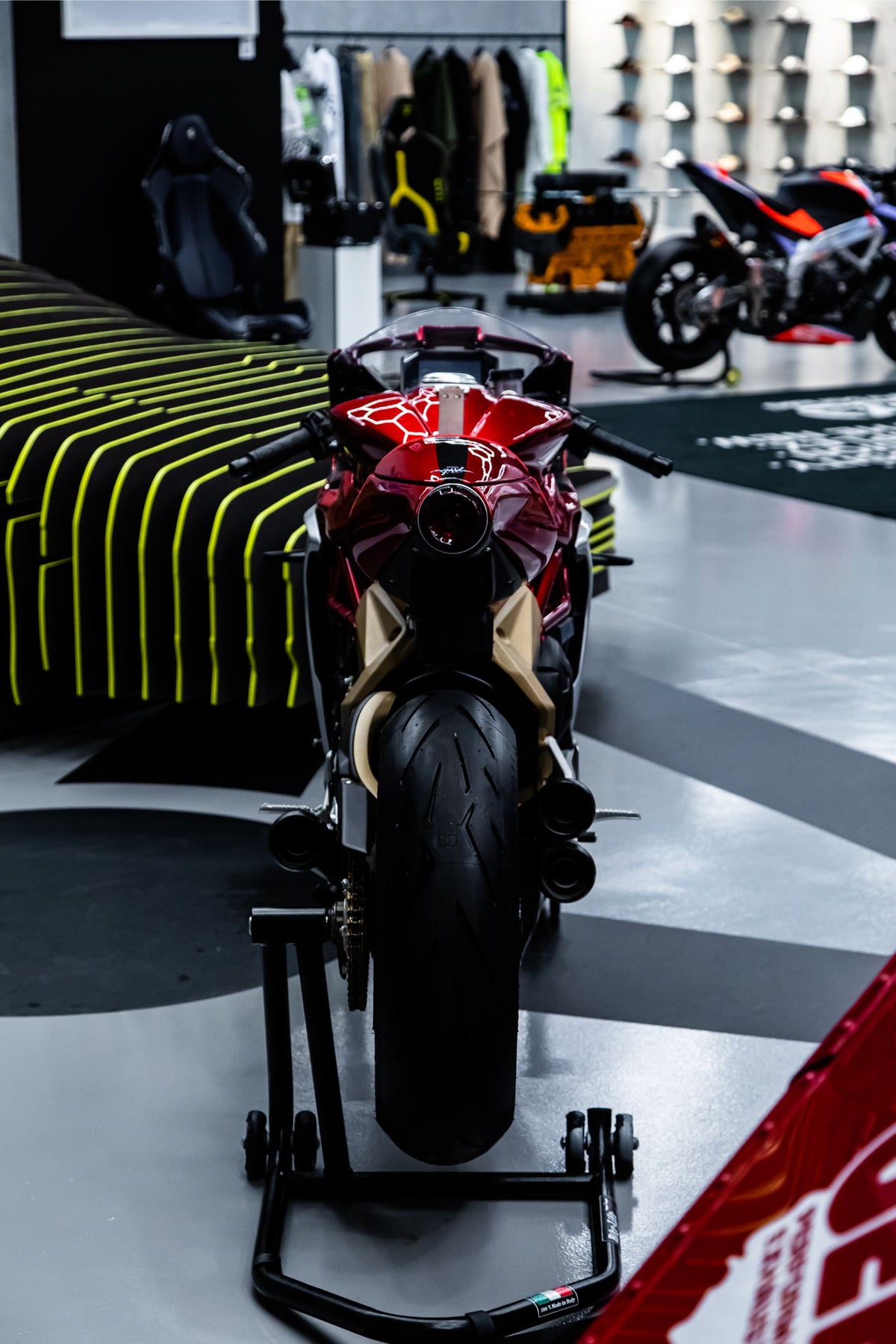 MV AGUSTA SUPERVELOCE 800 ORO