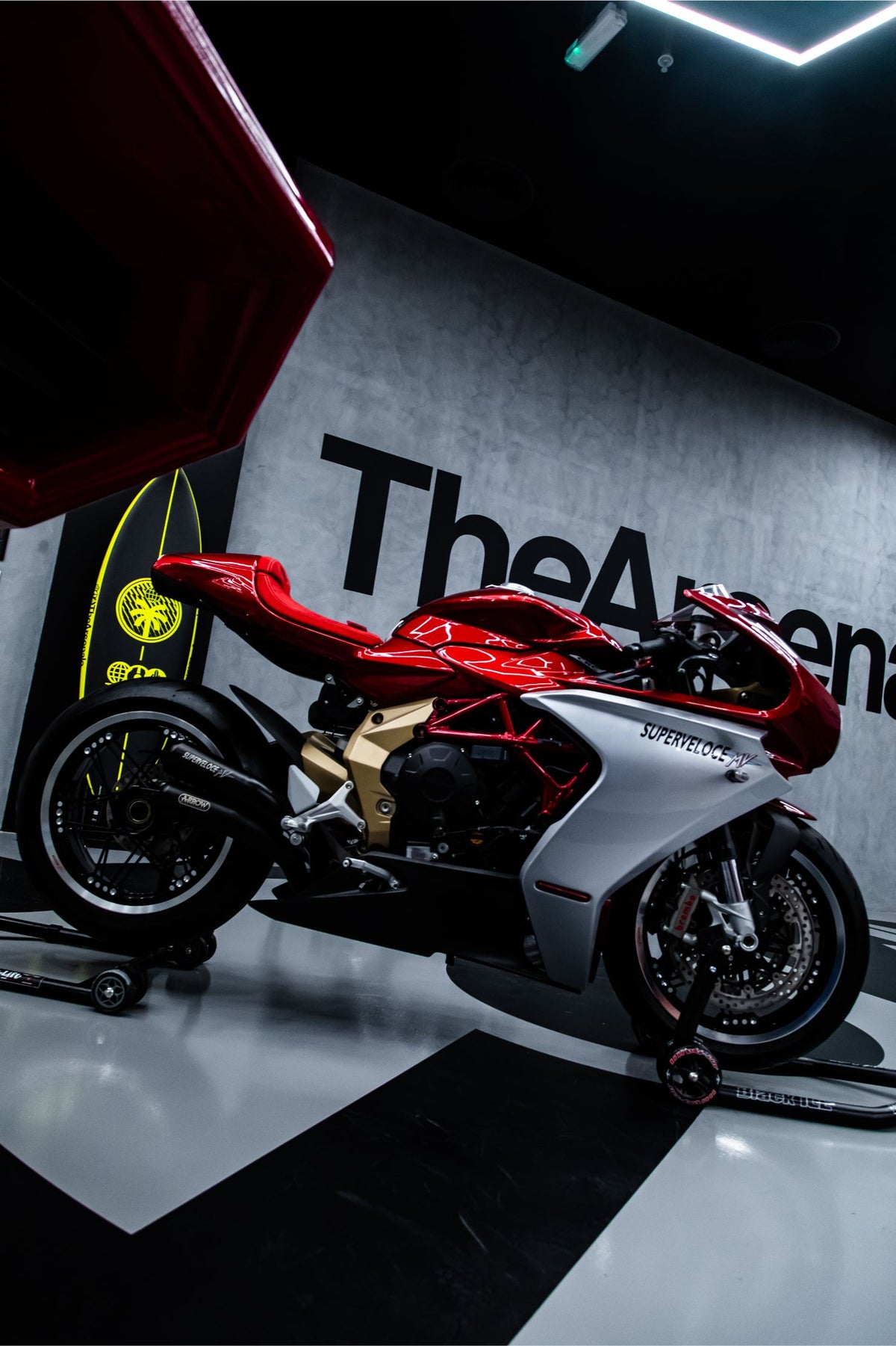 MV AGUSTA SUPERVELOCE 800 ORO