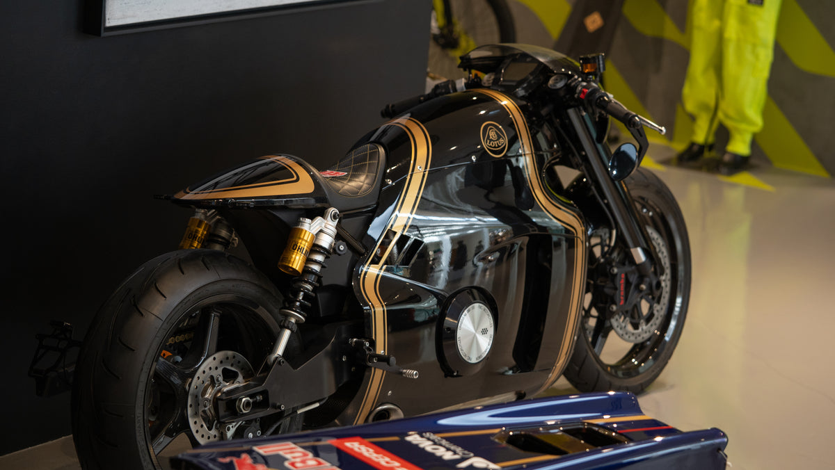 Lotus C-01 — view 3