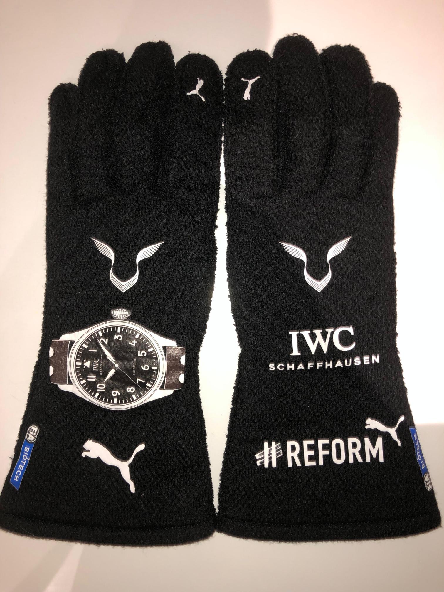 mercedes f1 handschuhe EXCLUSIVE 2021 LEWIS HAMILTON RACE-USED MERCEDES GLOVES
