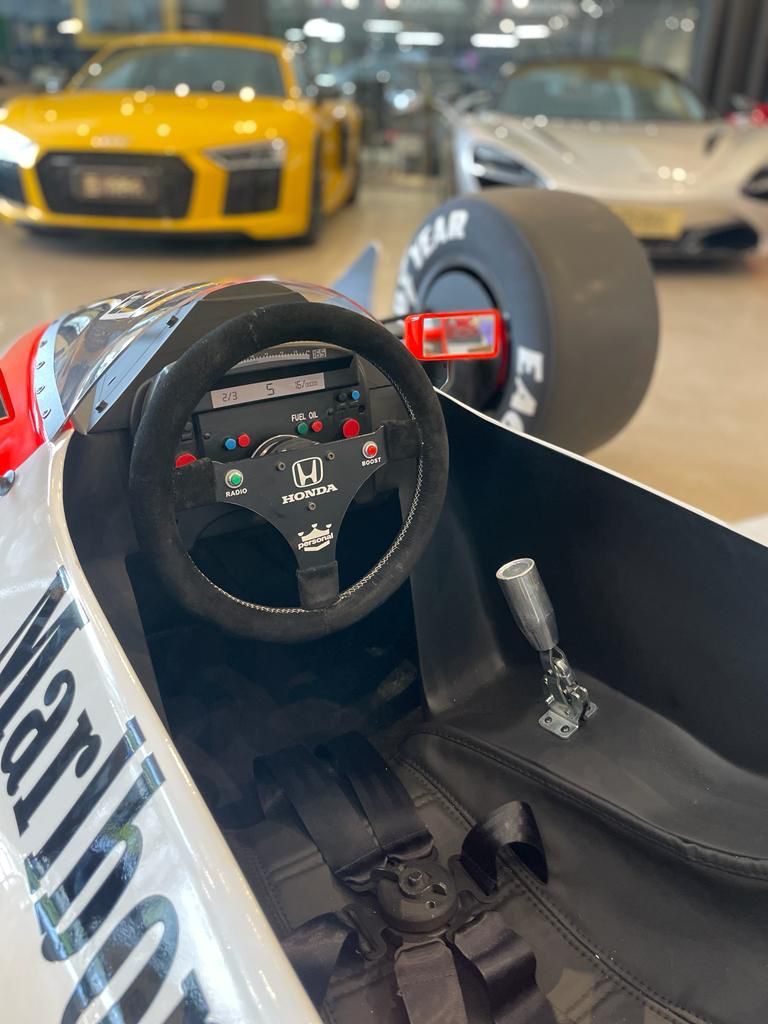 MCLAREN-HONDA MP4/4 FULL-SCALE TRIBUTE - TheArsenale