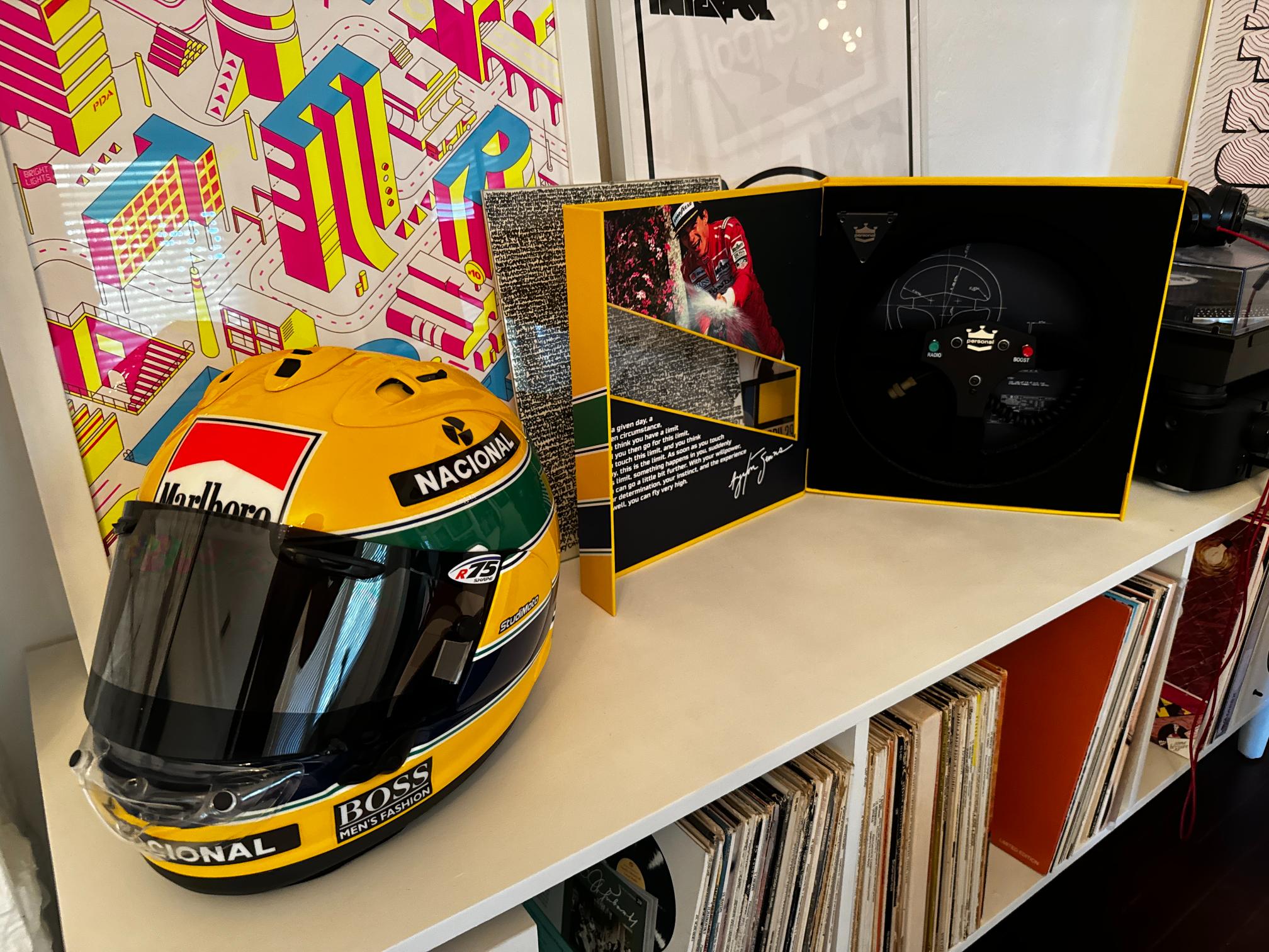 r10.senna ページ McLaren MP4/4 1988 Steering Wheel by Nardi
