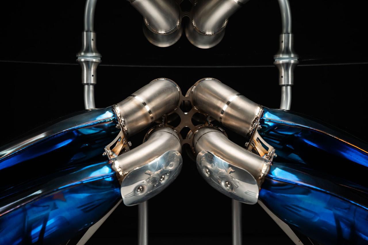 PAGANI HUAYRA TITANIUM EXHAUST COFFEE TABLE - TheArsenale