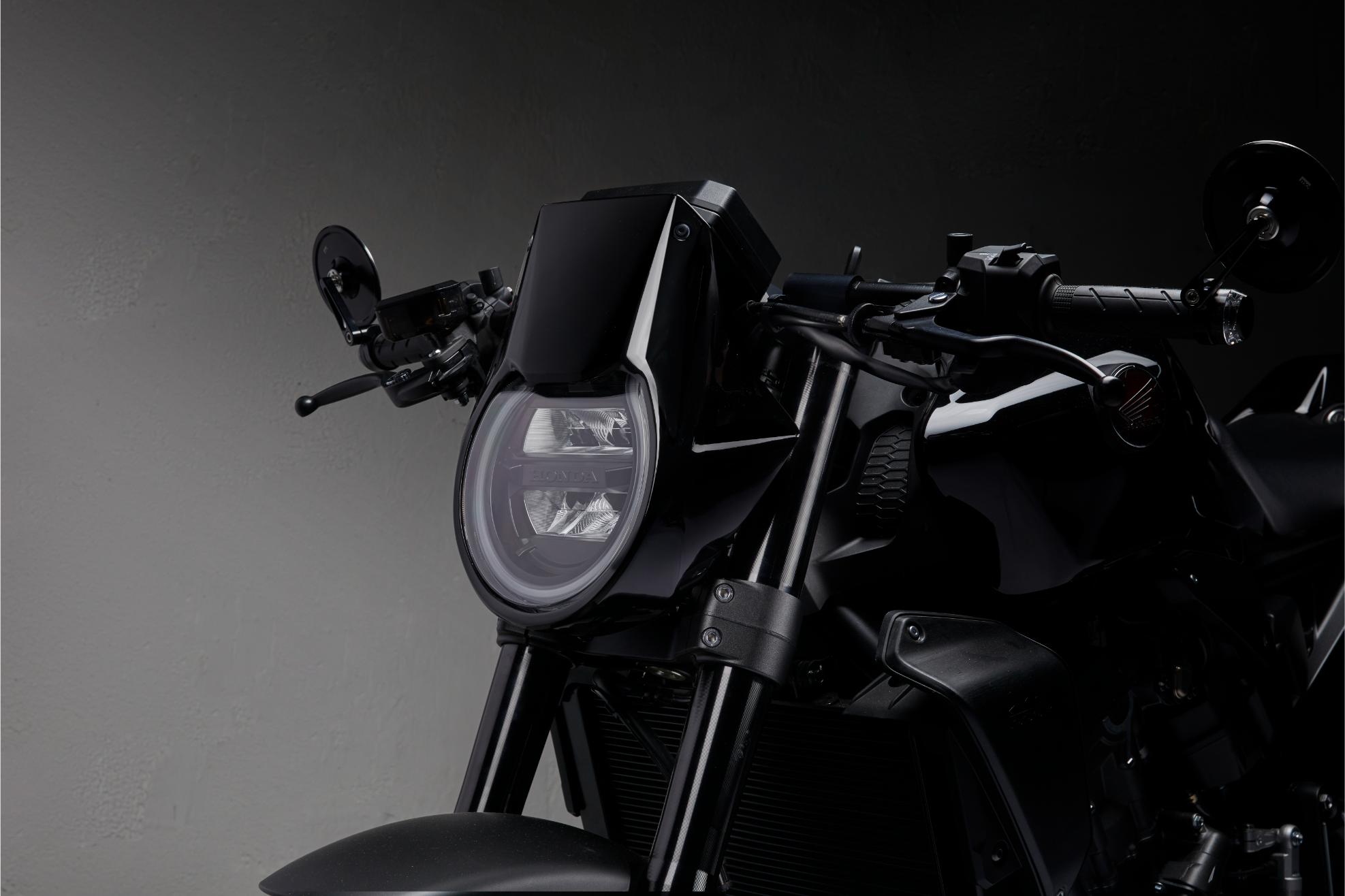 BW Honda CB1000R Black Edition