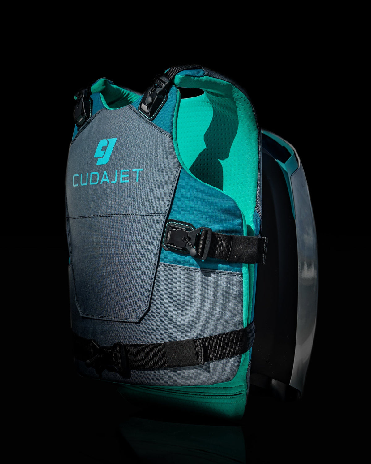 CudaJet wearable harness