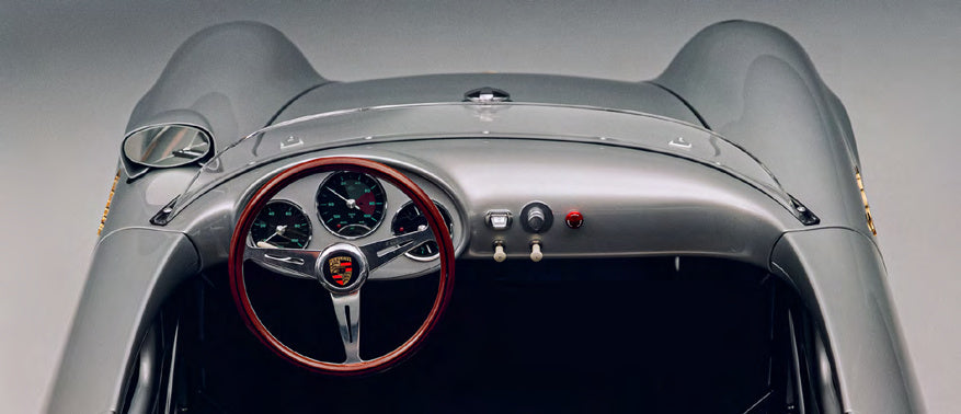 Porsche 550 J – cockpit and three-dial instrument panel