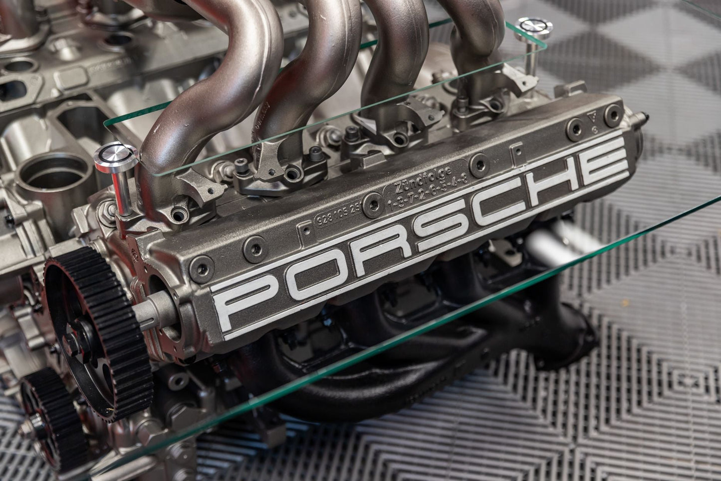 PORSCHE 928 ENGINE COFFEE TABLE - TheArsenale