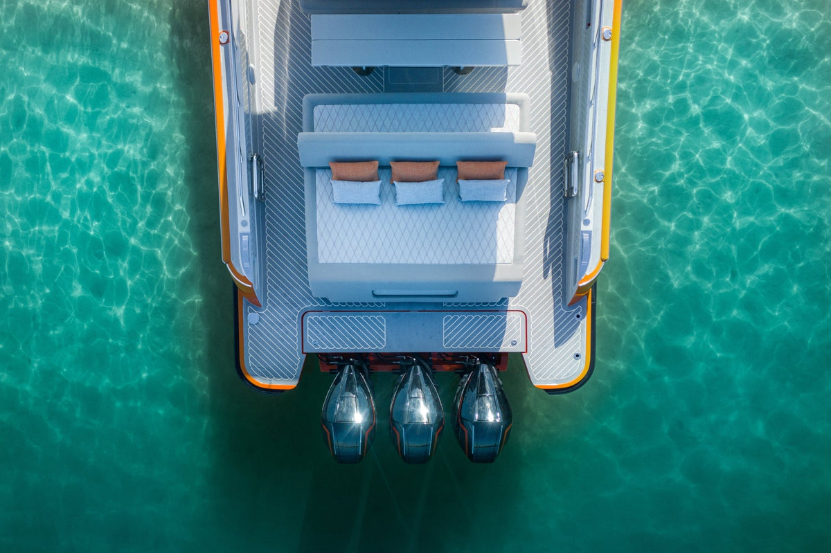 Canados Gladiator - Luxury Yacht