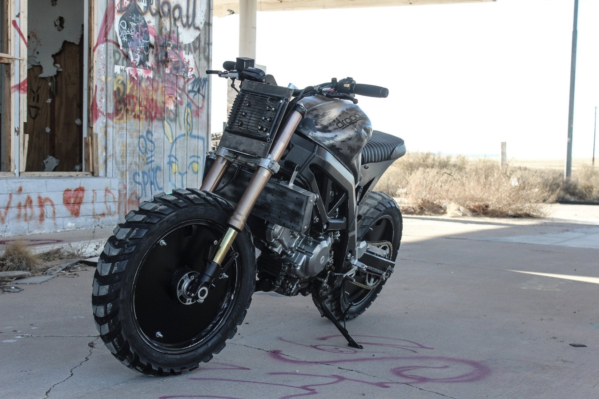 Droog Moto 11 TheArsenale - Main Image