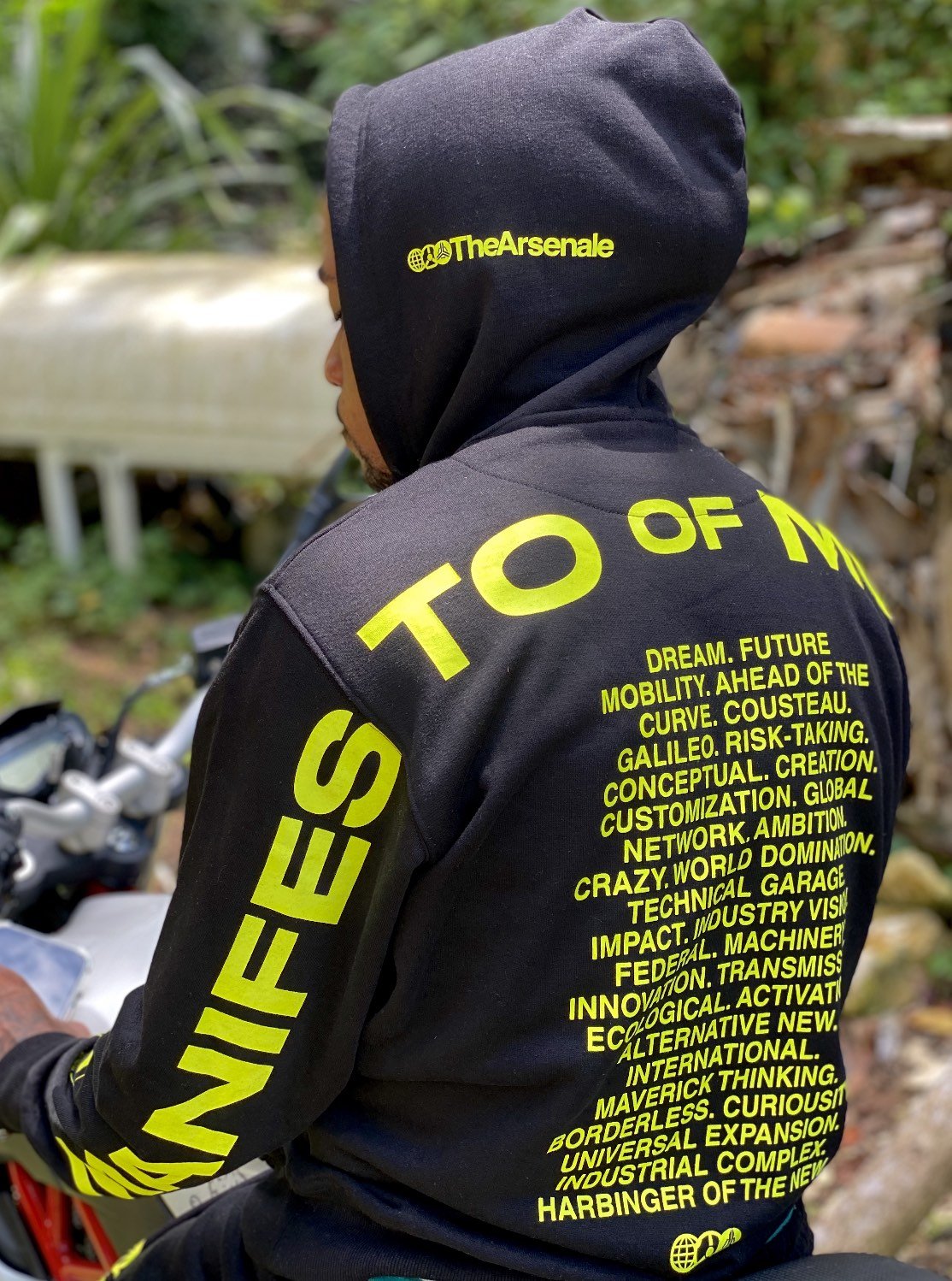 MANIFESTO OF MODERNITY HOODIE BLACK YELLOW