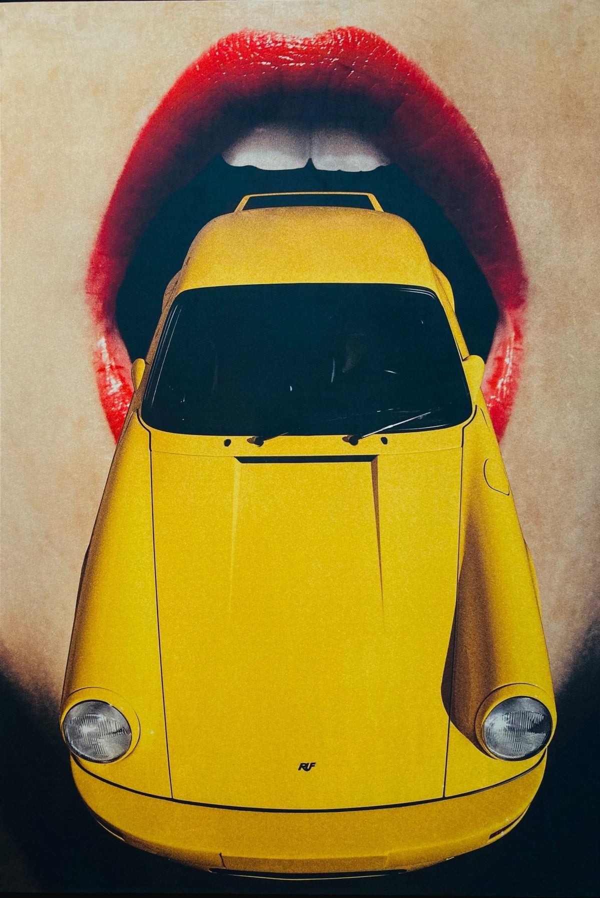 RIOCAM YELLOW PORSCHE DIVE IN